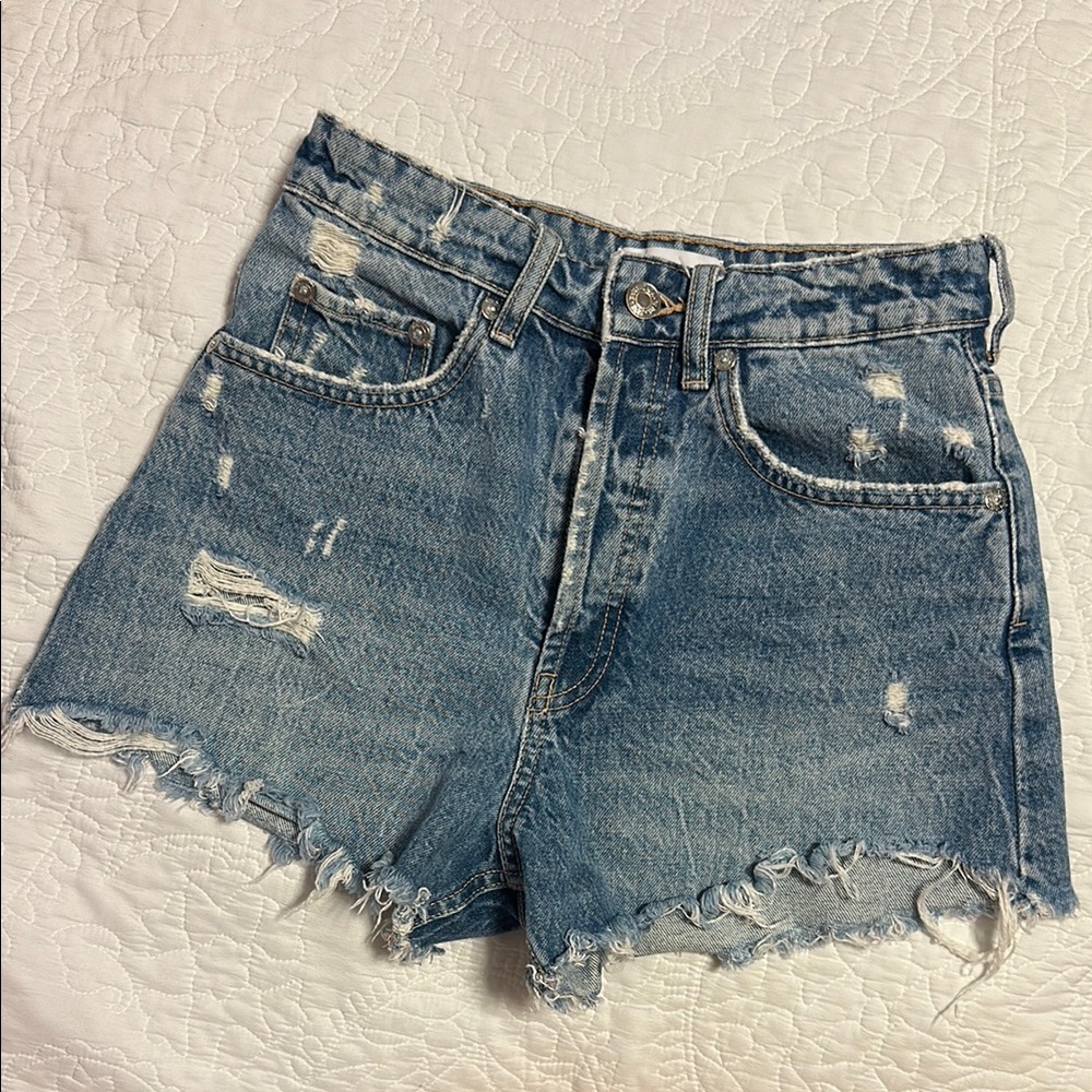 Zara Distressed Denim Women Shorts